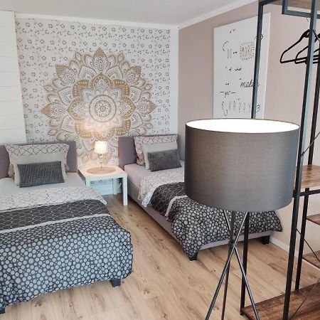 Apartment For Family & Friends Eisingen 外观 照片